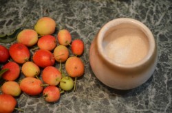 Варенье из райских яблок с хвостиком - шаг 1