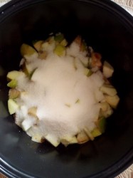 Простое яблочное варенье в мультиварке на зиму дольками - шаг 4 Простое яблочное варенье в мультиварке на зиму дольками - шаг 4