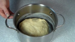 Ватрушки с творогом и джемом - шаг 4 Ватрушки с творогом и джемом - шаг 4