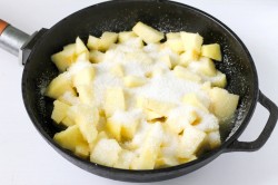 Венский штрудель с яблоками - шаг 7