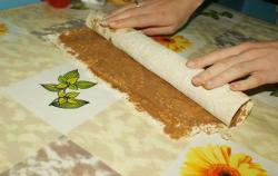 Рулет с бананом Весёлая обезьянка - шаг 8