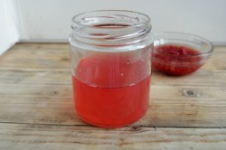 Вино из красной смородины домашнее - шаг 5