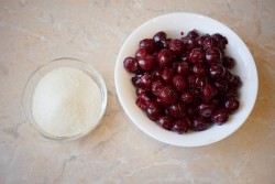 Вишневое варенье без косточек на зиму - шаг 1 Вишневое варенье без косточек на зиму - шаг 1