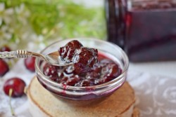 Вишневое варенье без косточек на зиму - шаг 7 Вишневое варенье без косточек на зиму - шаг 7