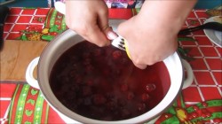 Вишневый лимонад с мятой - шаг 3