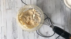 Вишневый пирог с замороженной вишней - шаг 4