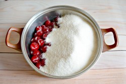 Вишня в сахаре на зиму - шаг 4 Вишня в сахаре на зиму - шаг 4