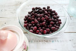 Густое варенье из вишни с косточкой - шаг 2