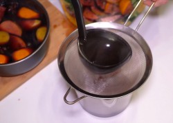 Фруктовый глинтвейн с красным вином и коньяком - шаг 13 Фруктовый глинтвейн с красным вином и коньяком - шаг 13