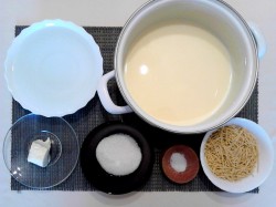 Молочный суп с лапшой - шаг 1 Молочный суп с лапшой - шаг 1