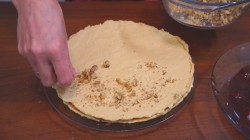 Песочный торт с арахисом и грецкими орехами - шаг 22 Песочный торт с арахисом и грецкими орехами - шаг 22