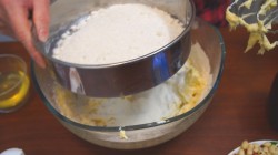 Песочный торт с арахисом и грецкими орехами - шаг 9 Песочный торт с арахисом и грецкими орехами - шаг 9