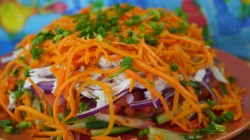 Восточный овощной салат с куриной грудкой - шаг 11 Восточный овощной салат с куриной грудкой - шаг 11