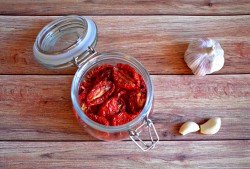 Вяленые помидоры в сушилке для овощей на зиму - шаг 13 Вяленые помидоры в сушилке для овощей на зиму - шаг 13