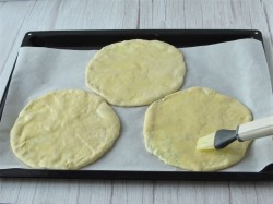 Хачапури с творогом в духовке - шаг 17 Хачапури с творогом в духовке - шаг 17