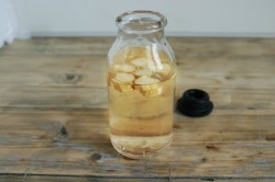 Хреновуха на самогоне - шаг 3 Хреновуха на самогоне - шаг 3