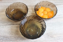 Яблочно кокосовoе пирожное - шаг 2 Яблочно кокосовoе пирожное - шаг 2