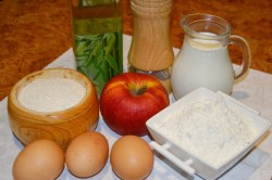 Яблочные блинчики с яблоками - шаг 1 Яблочные блинчики с яблоками - шаг 1