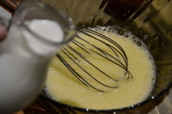 Яблочные блинчики с яблоками - шаг 4 Яблочные блинчики с яблоками - шаг 4