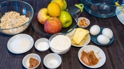 Яблочный пирог с мёдом на овсяном тесте - шаг 1 Яблочный пирог с мёдом на овсяном тесте - шаг 1