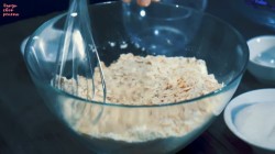 Яблочный пирог с мёдом на овсяном тесте - шаг 4 Яблочный пирог с мёдом на овсяном тесте - шаг 4