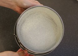 Яблочный пирог Шарлотт с изюмом - шаг 6 Яблочный пирог Шарлотт с изюмом - шаг 6