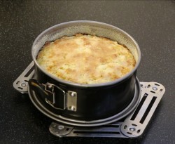 Яблочный пирог Шарлотт с изюмом - шаг 8 Яблочный пирог Шарлотт с изюмом - шаг 8