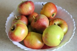 Яблочный сок без сахара на зиму - шаг 1 Яблочный сок без сахара на зиму - шаг 1