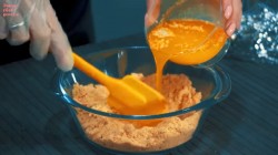 Яркий творожный торт из печенья без выпечки - шаг 6