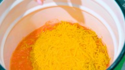 Закуска из болгарского перца с помидорами и чесноком на зиму - шаг 5