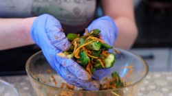 Закусочные огурчики с аппетитной начинкой - шаг 10