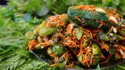 Закусочные огурчики с аппетитной начинкой - шаг 11