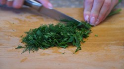 Закусочные огурчики с аппетитной начинкой - шаг 4