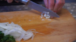 Закусочные огурчики с аппетитной начинкой - шаг 5