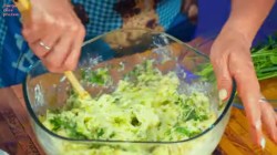 Закусочный торт из кабачков с помидорами и зеленью - шаг 12