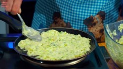 Закусочный торт из кабачков с помидорами и зеленью - шаг 14