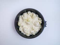 Заливной пирог с цветной капустой - шаг 8