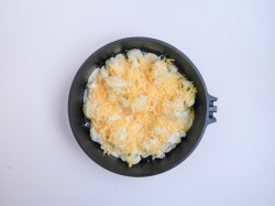 Заливной пирог с цветной капустой - шаг 9