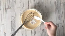 Заливной пирог с капустой на майонезе - шаг 6