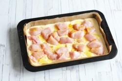 Заливной пирог с курицей и картошкой - шаг 13