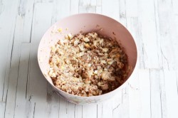 Заливной пирог с рисом и рыбными консервами - шаг 10