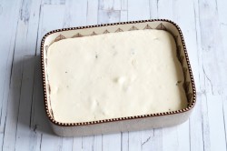 Заливной пирог с рисом и рыбными консервами - шаг 12