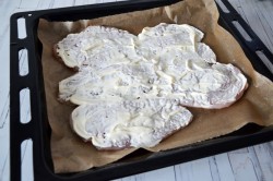 Куриные отбивные с ананасом и сыром - шаг 7 Куриные отбивные с ананасом и сыром - шаг 7