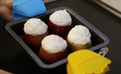 Запеченные яблоки с творогом, корицей под хрустящей корочкой - шаг 10