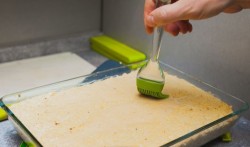 Запеканка из пшенки с соусом из смородины - шаг 3 Запеканка из пшенки с соусом из смородины - шаг 3