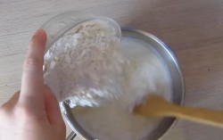 Заварное тесто для профитролей - шаг 2 Заварное тесто для профитролей - шаг 2