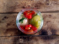 Зеленые помидоры по армянски на зиму - шаг 8