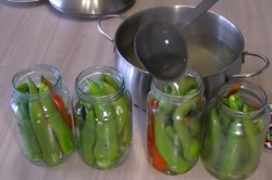 Зеленый горький перец в маринаде на зиму - шаг 10 Зеленый горький перец в маринаде на зиму - шаг 10