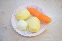 Зелёный борщ со щавелем и яйцом - шаг 2 Зелёный борщ со щавелем и яйцом - шаг 2