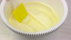 Бисквитный торт Одуванчик со сливочным кремом - шаг 18